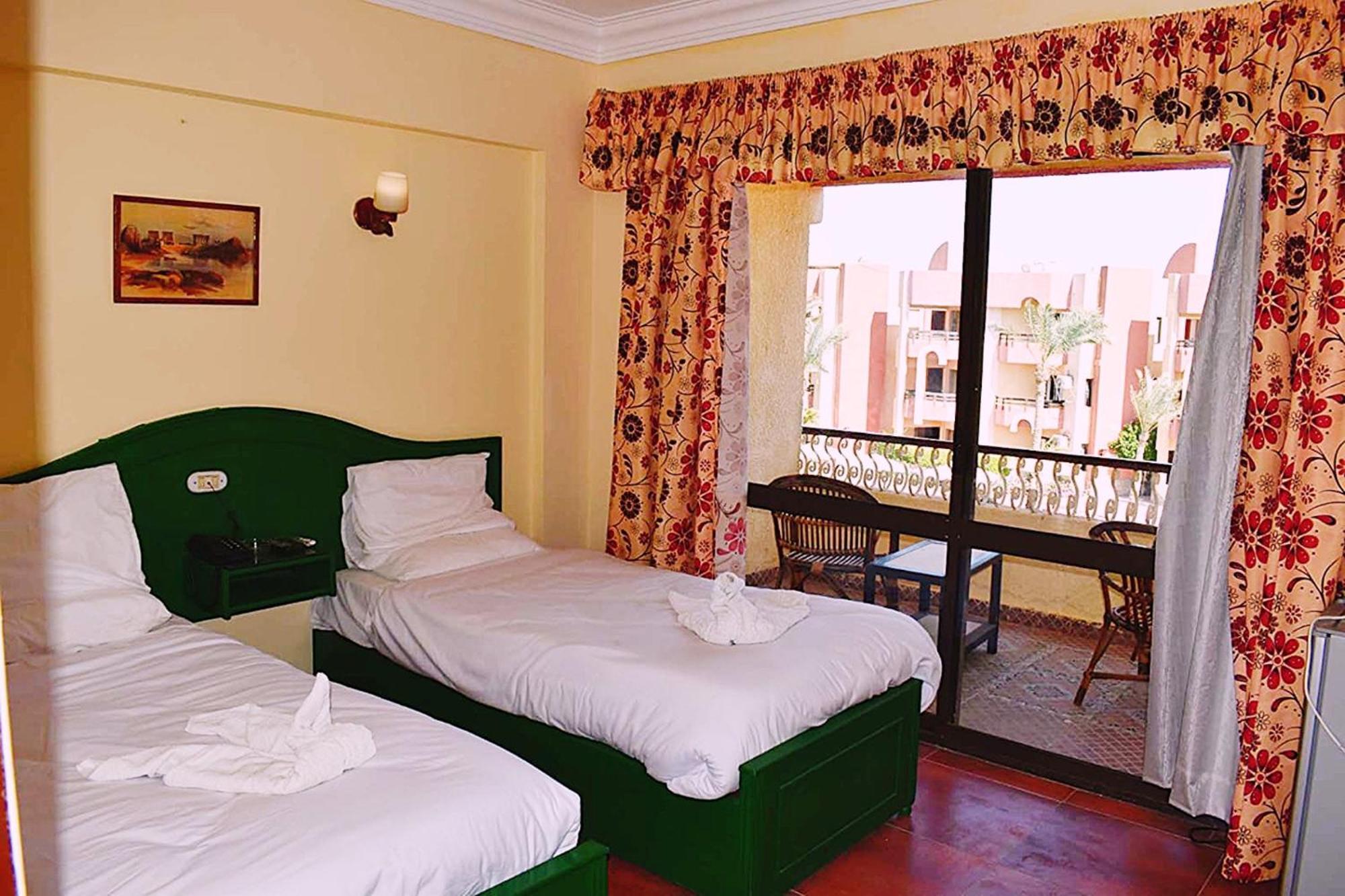 El Geisum Beach Hotel Хургада Экстерьер фото